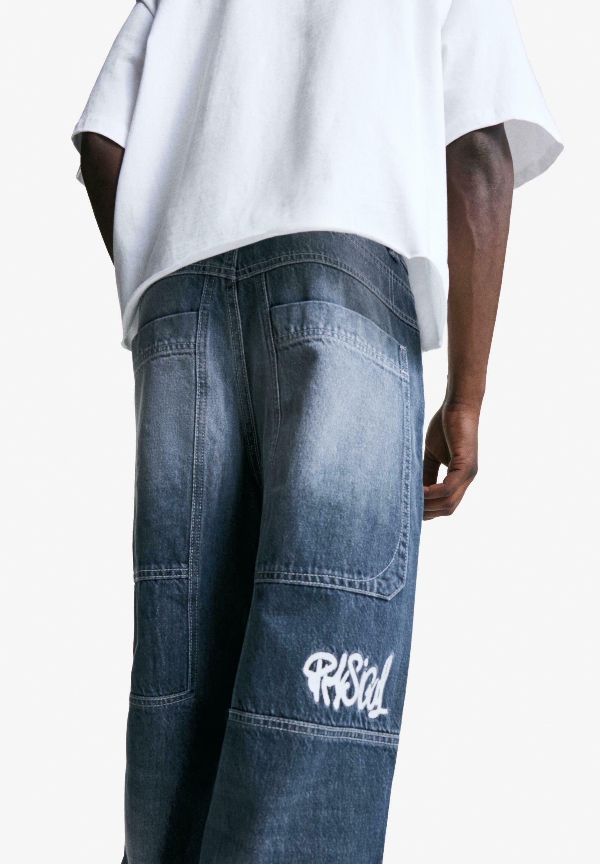 Bershka SUPER - Jeans larghi - blu scuro