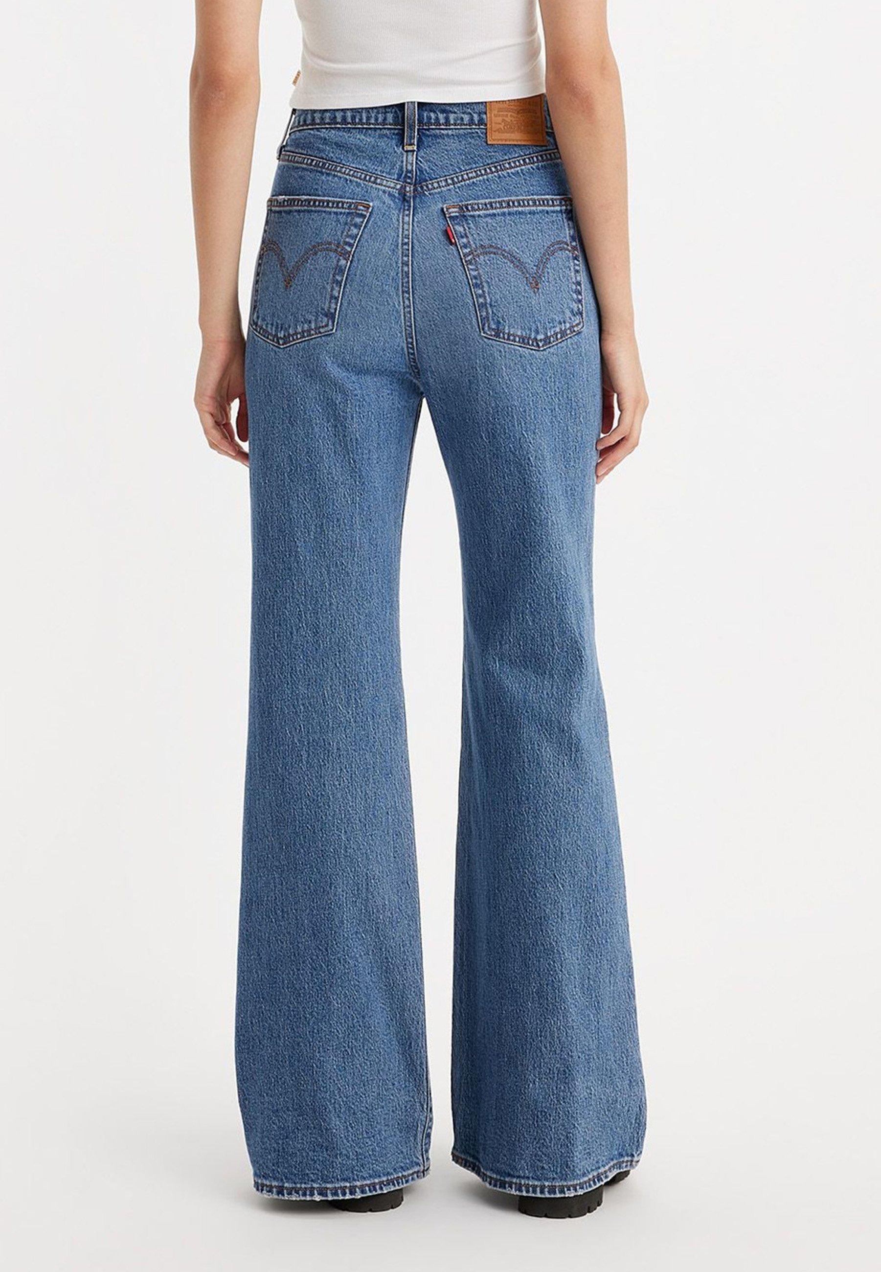 Levi's® RIBCAGE BELLS - Flared Jeans - blauwe denim