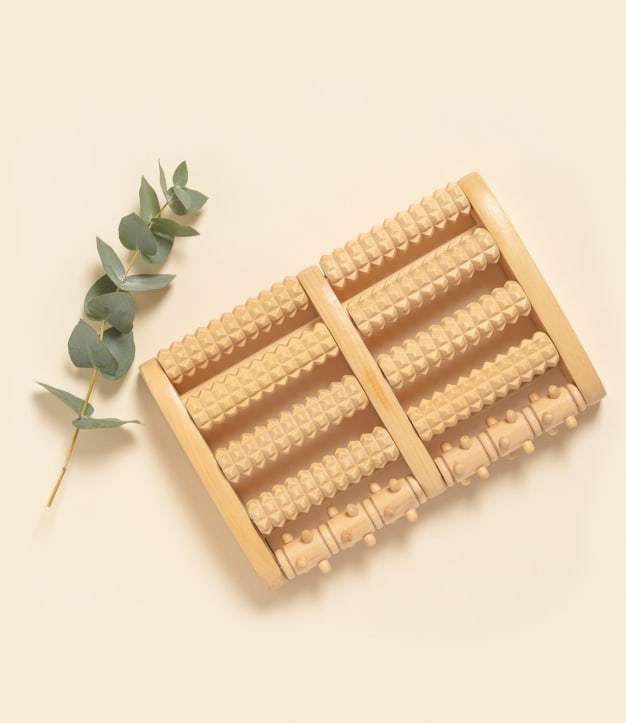 Houten voetmassageapparaat