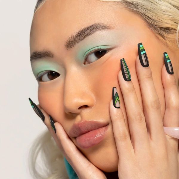 Unghii Lottie London X Chaun Legend Stay Press On Emerald City