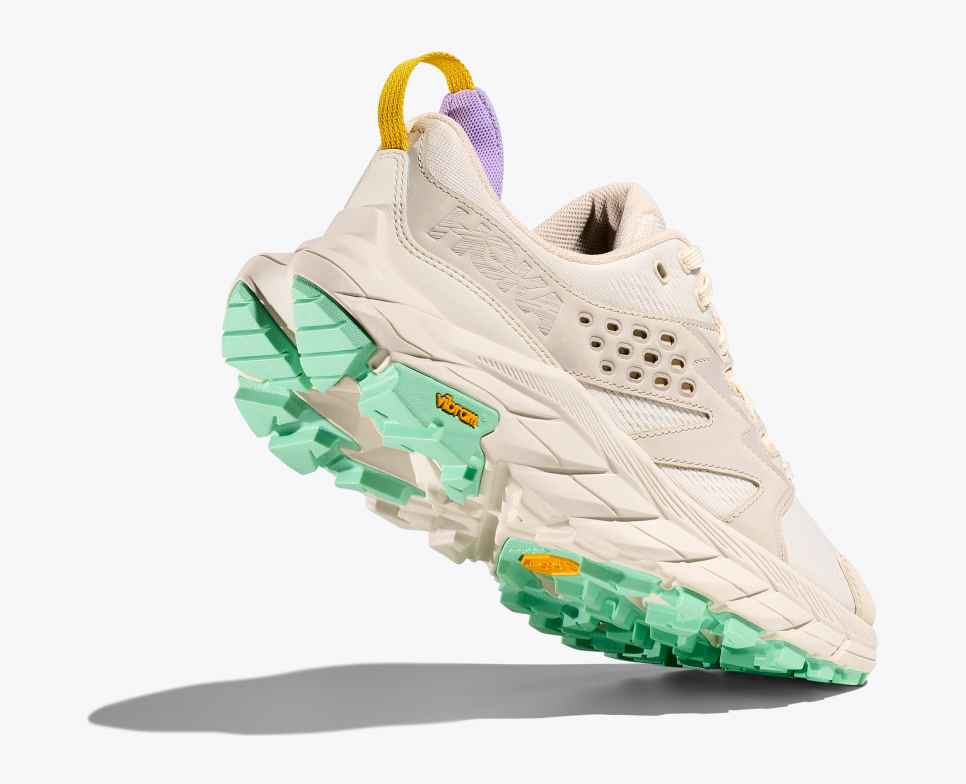 HOKA Anacapa Breeze apresenta fluorita alabastro/menta.