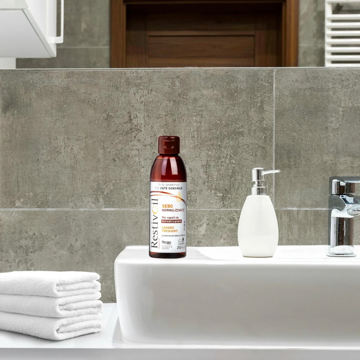RESTIVOIL Shampoing à l'huile physiologique Restivoil pour normaliser le sébum 250 ml Lavages fréquents