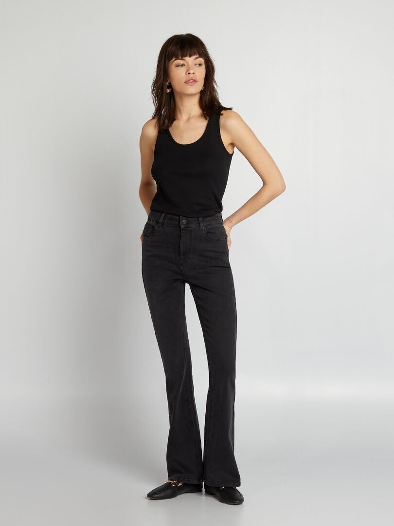 Calça jeans flare - tamanho 30 - preta