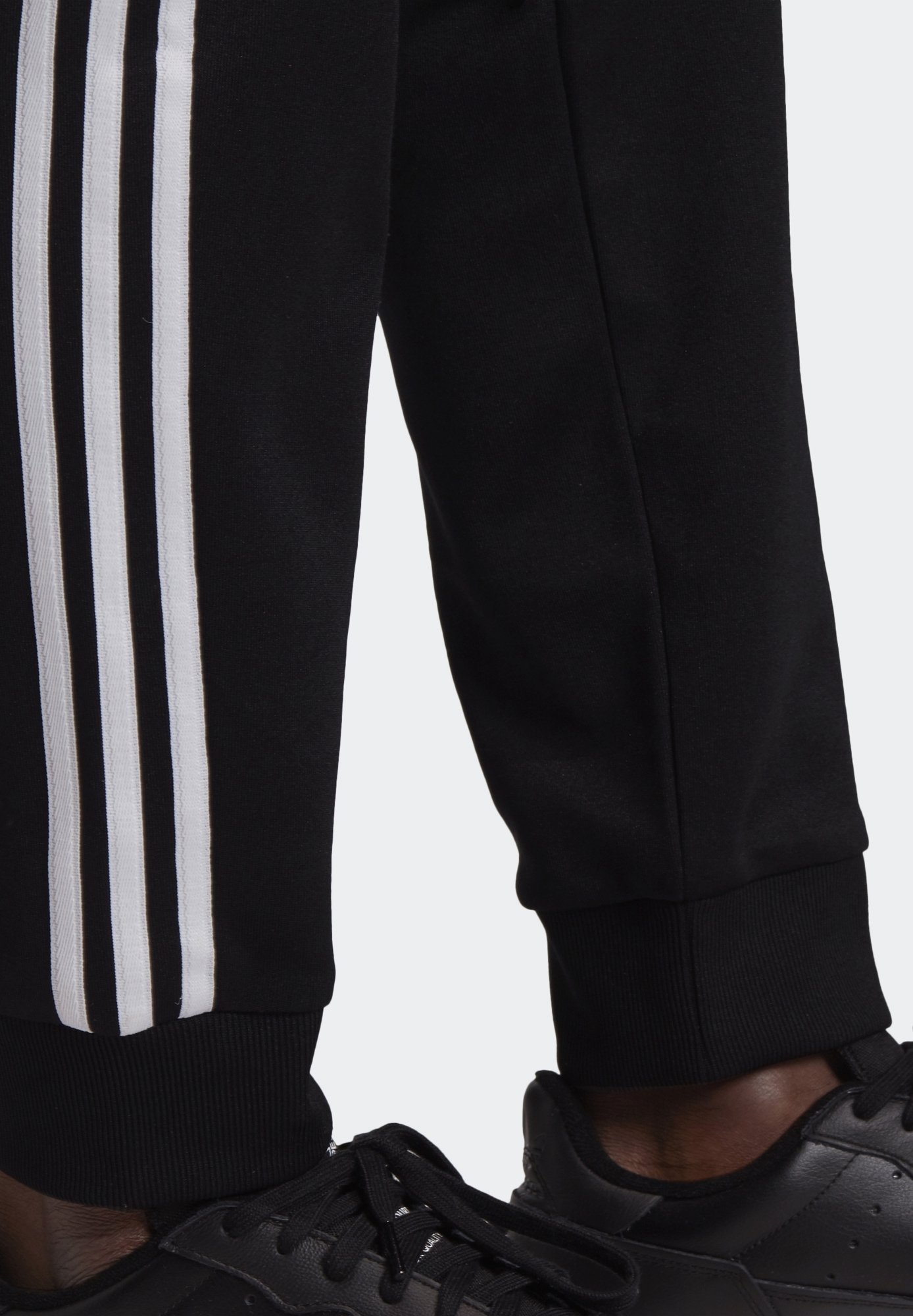 adidas Originals dressipüksid - mustad