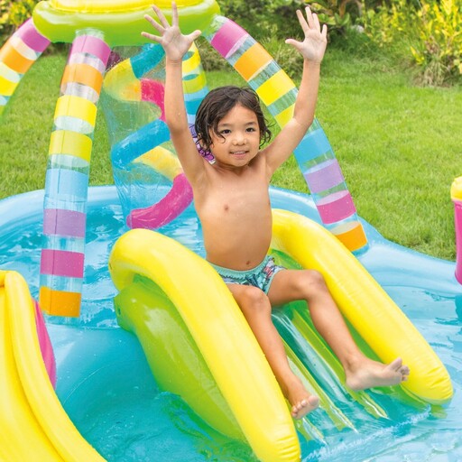  Piscine gonflable Intex 2 en 1, multicolore, avec toboggan, diffuseur et jeu de balles