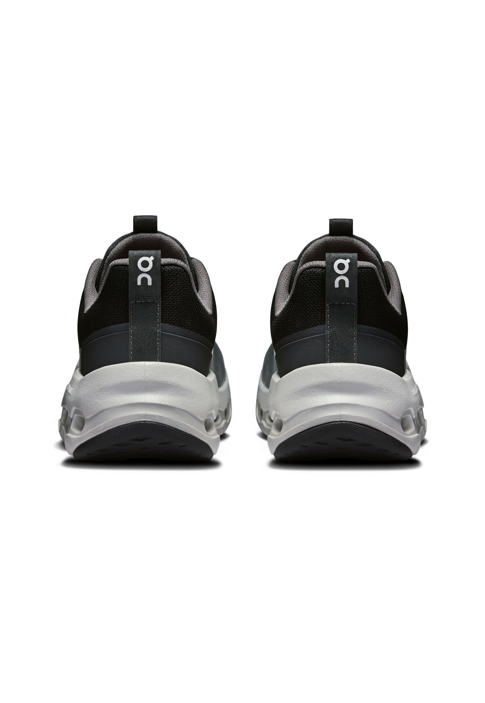 Op CLOUDLEAP YOUTH - Sneakers - zwart wit