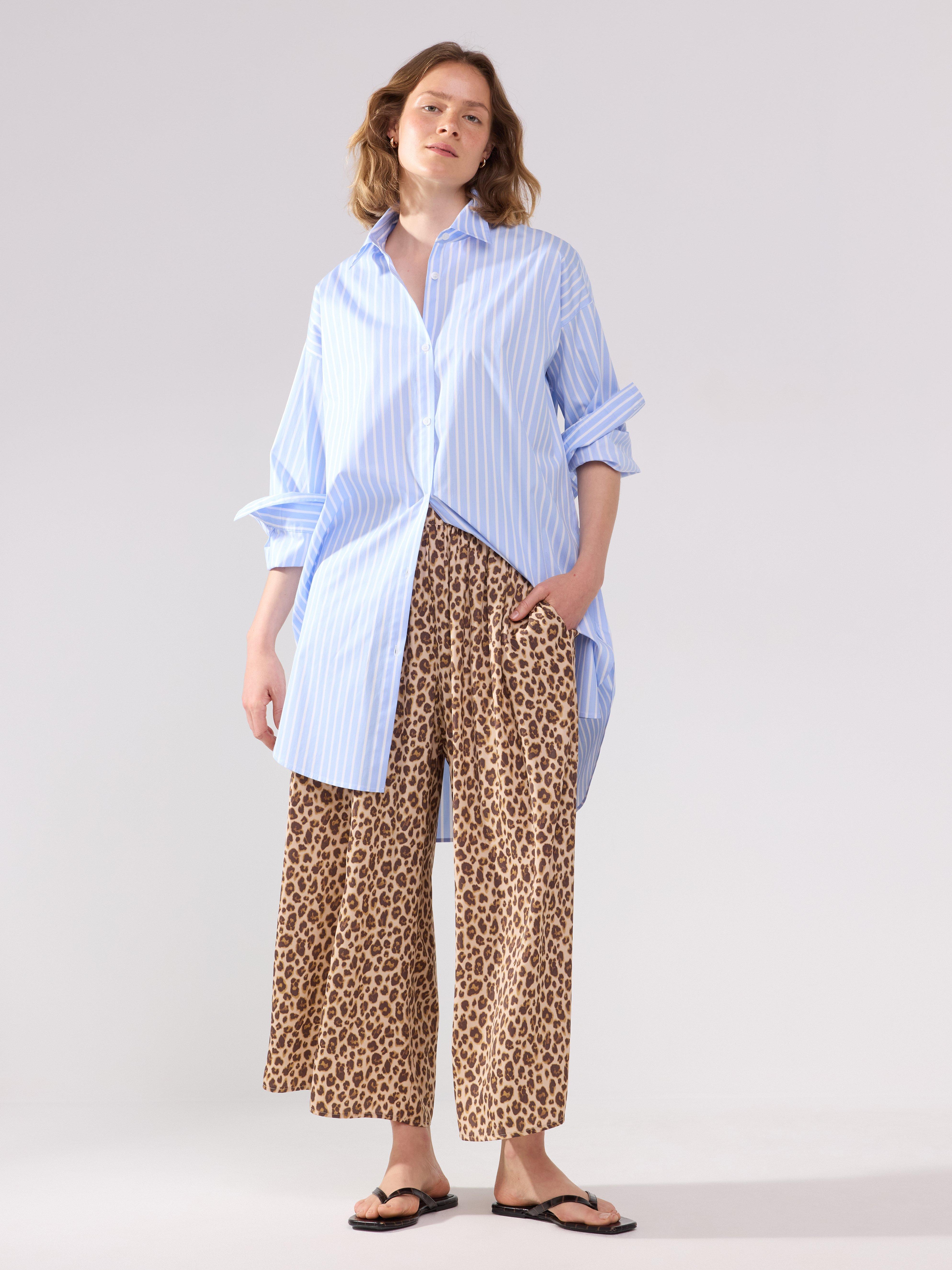 Camisa comprida azul claro