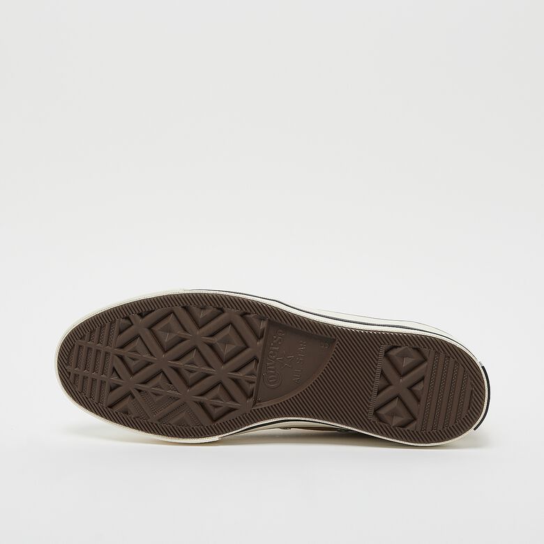 Chuck 70