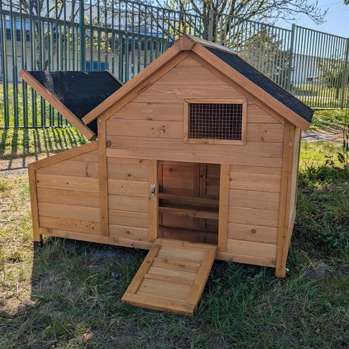 Gallinero Bantam XL con techo de tejas, para hasta 4 gallinas, de madera.