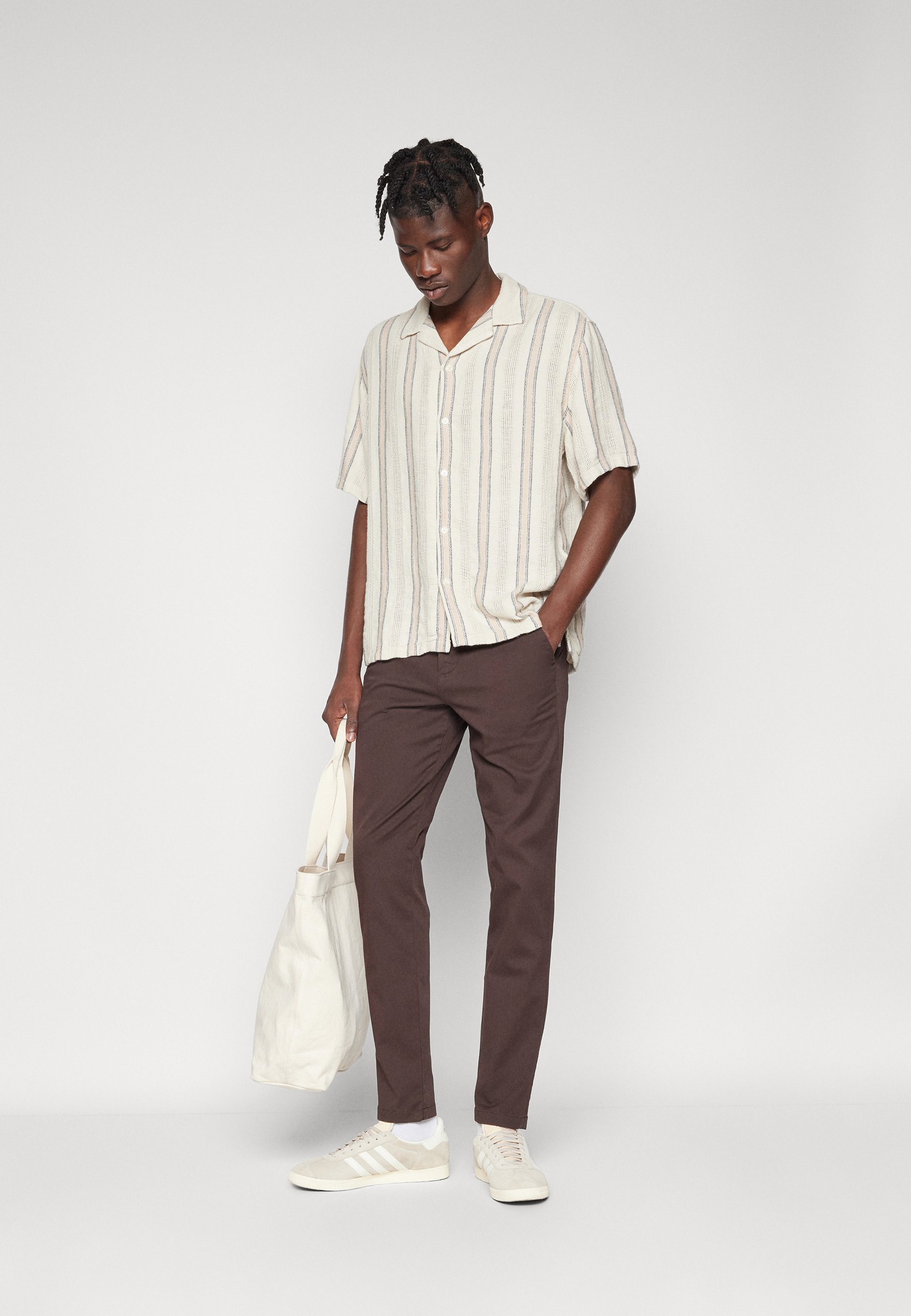Pantalon chino Selected Homme SLHSLIM NEW MILES FLEX - motif gâteau au chocolat