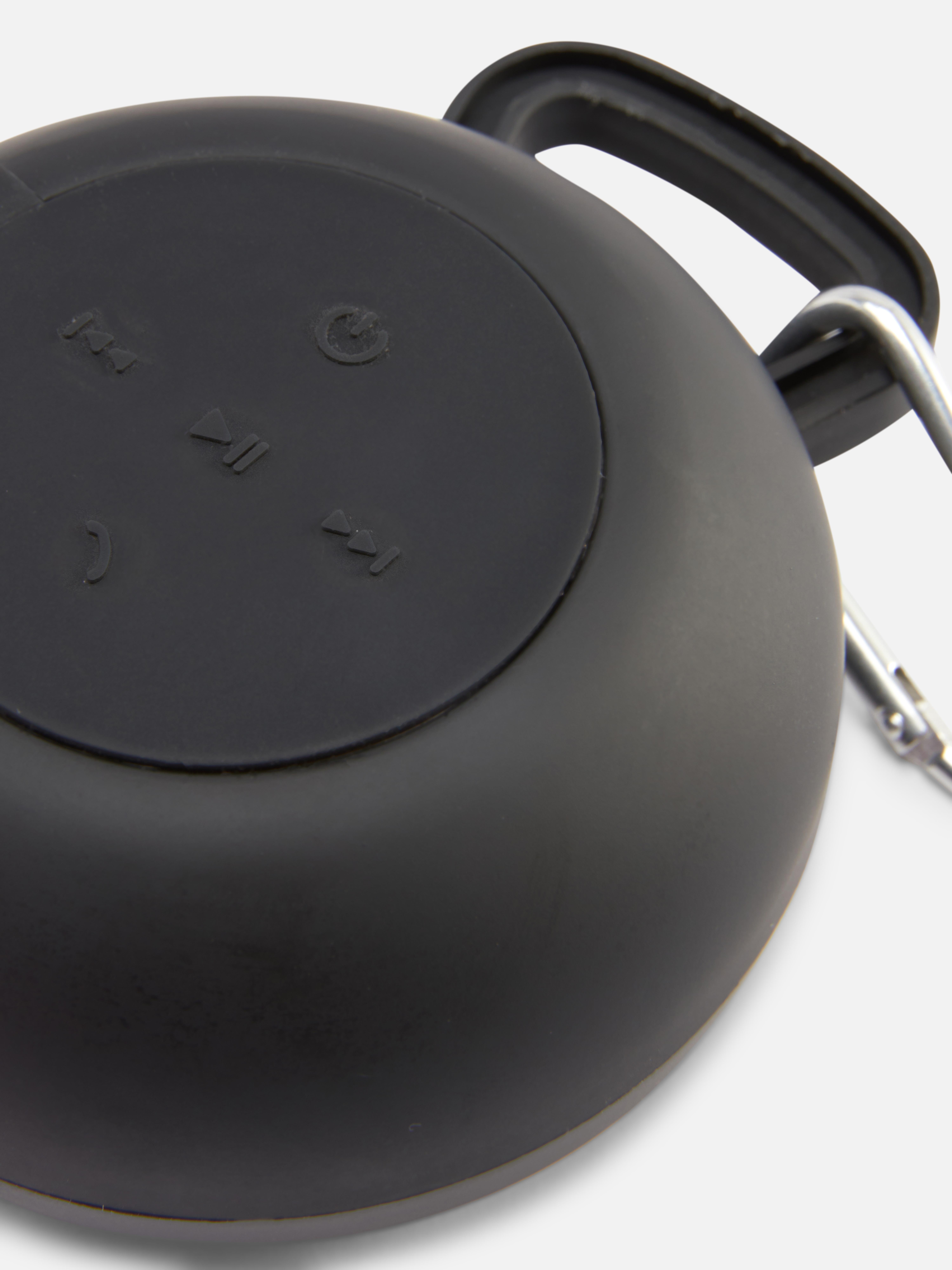 Kelioninis garsiakalbis su segtuku Kelioninis garsiakalbis su USB-C įkrovimo laidu