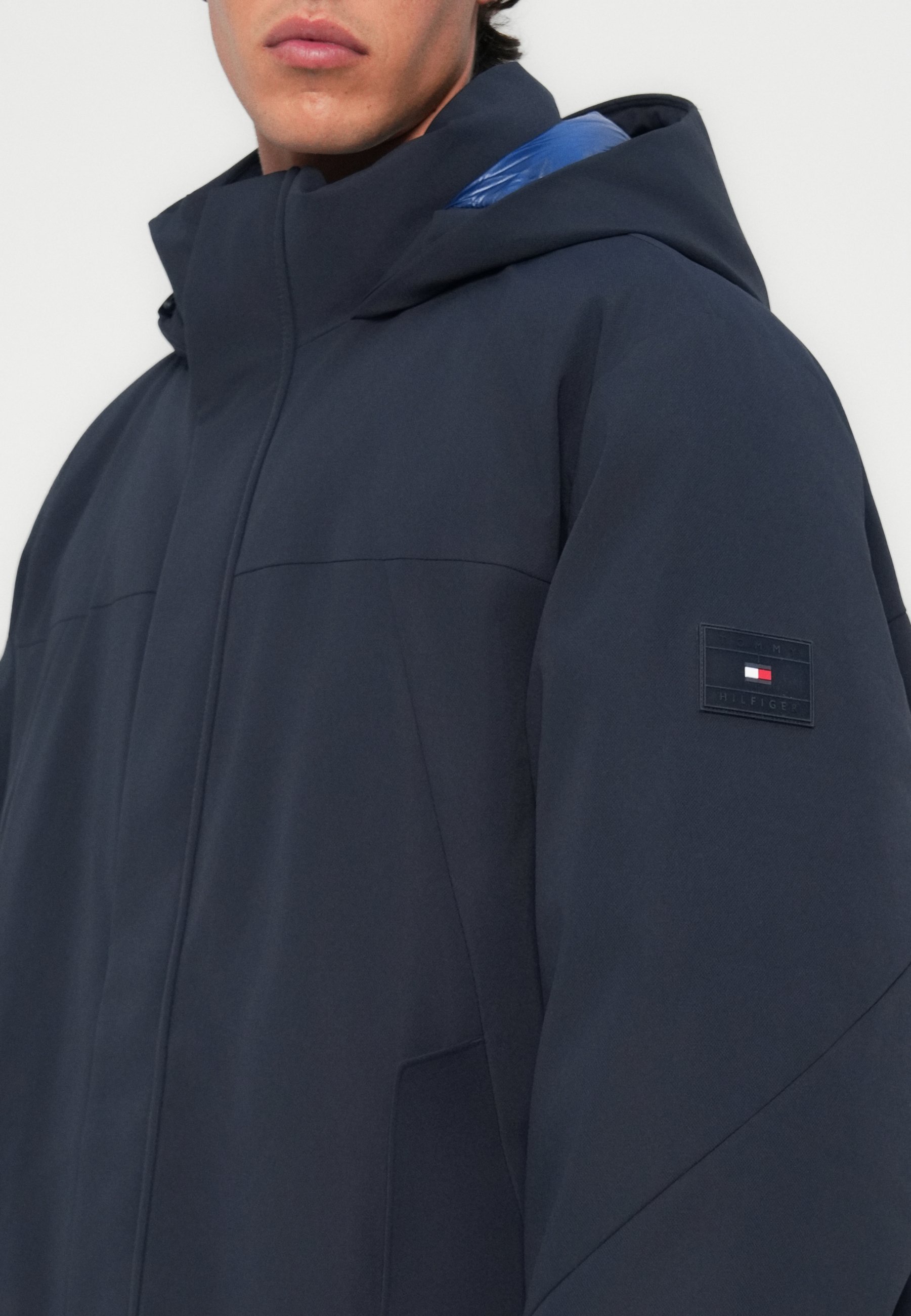 Tommy Hilfiger TECH HOODED PADDED - Wintermantel - Wüstenhimmel