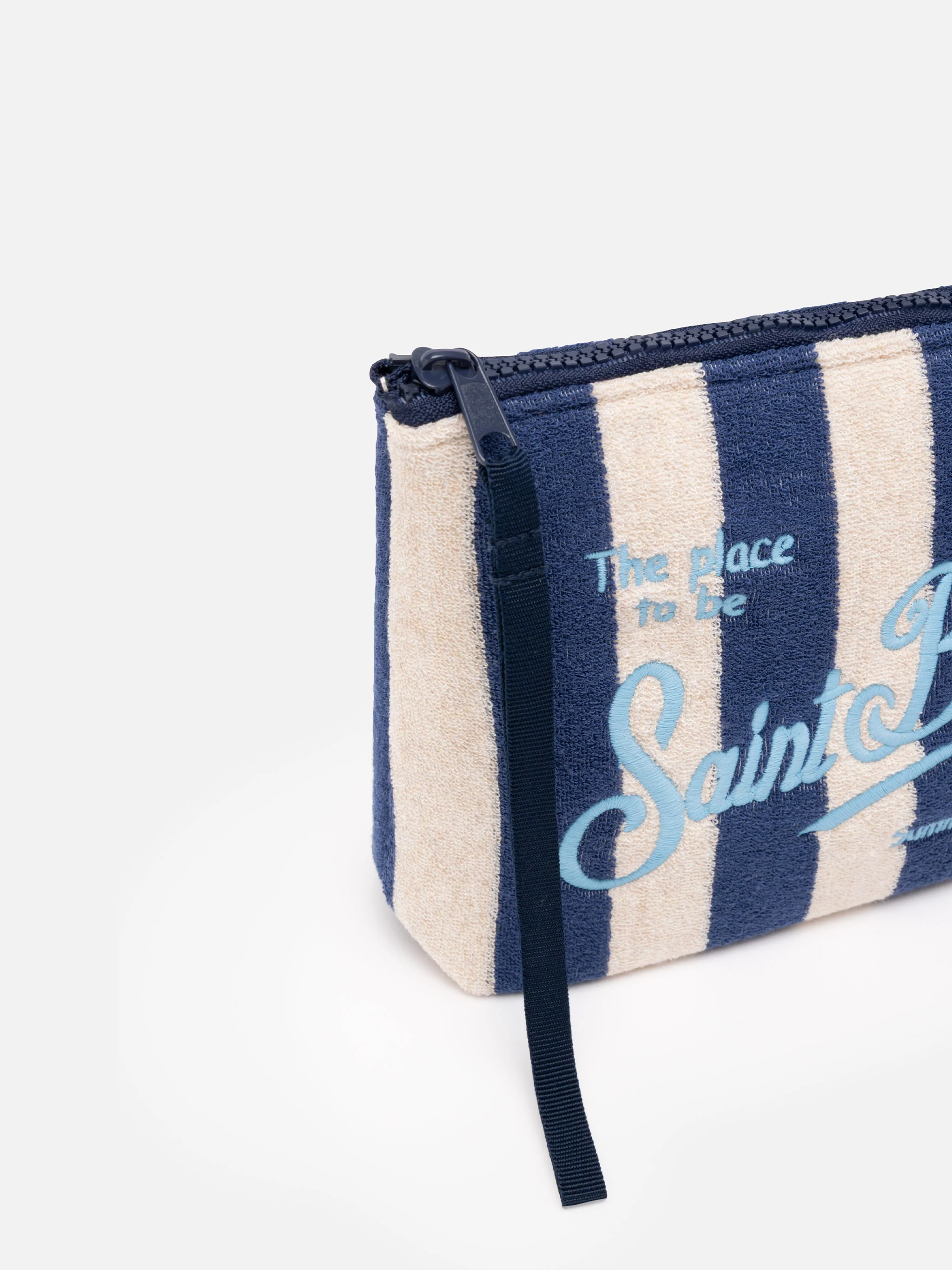Aline Frottee-Clutch mit Streifenmuster