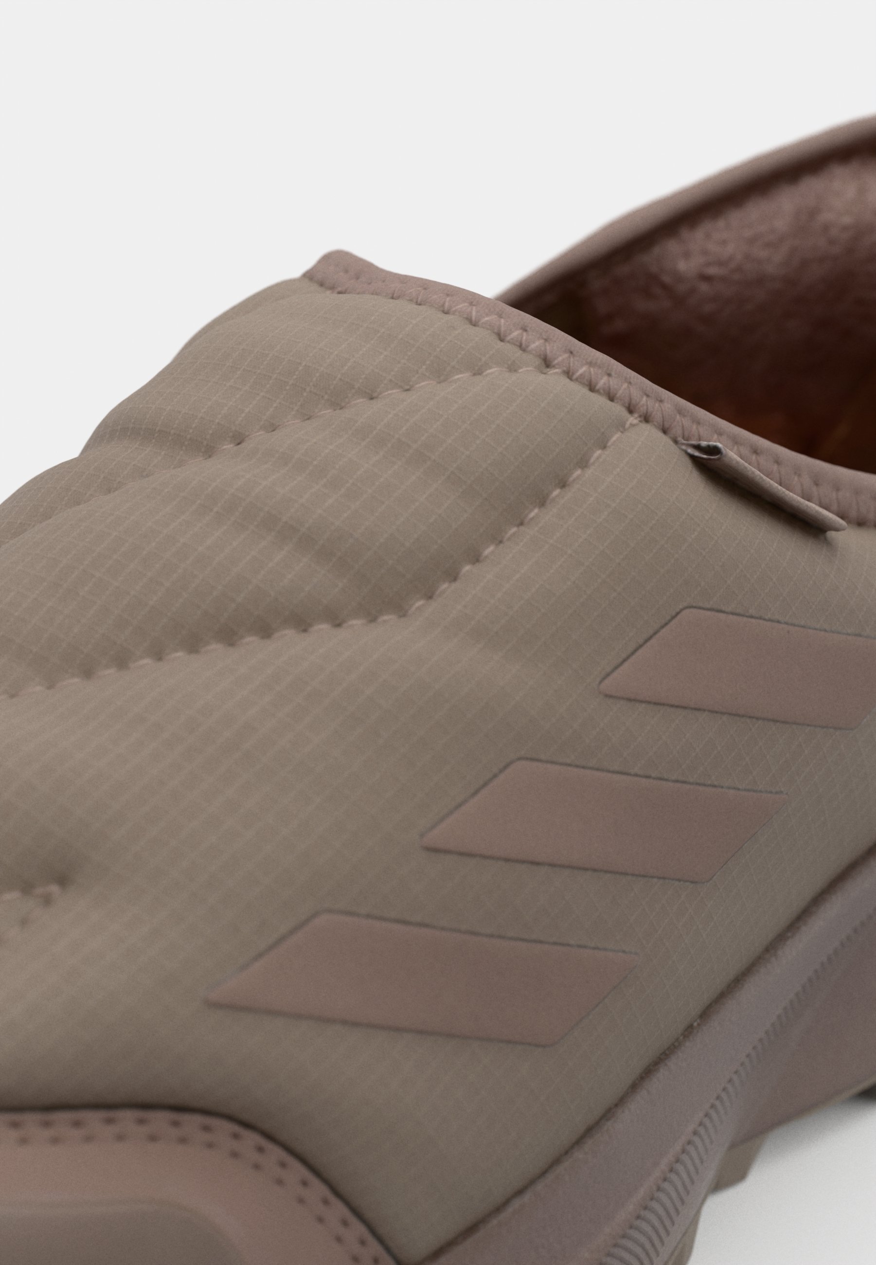 Adidas Terrex WINTER SLIP ON UNISEX - Scarpe da trekking - marrone traccia/marrone traccia/alumina meraviglia