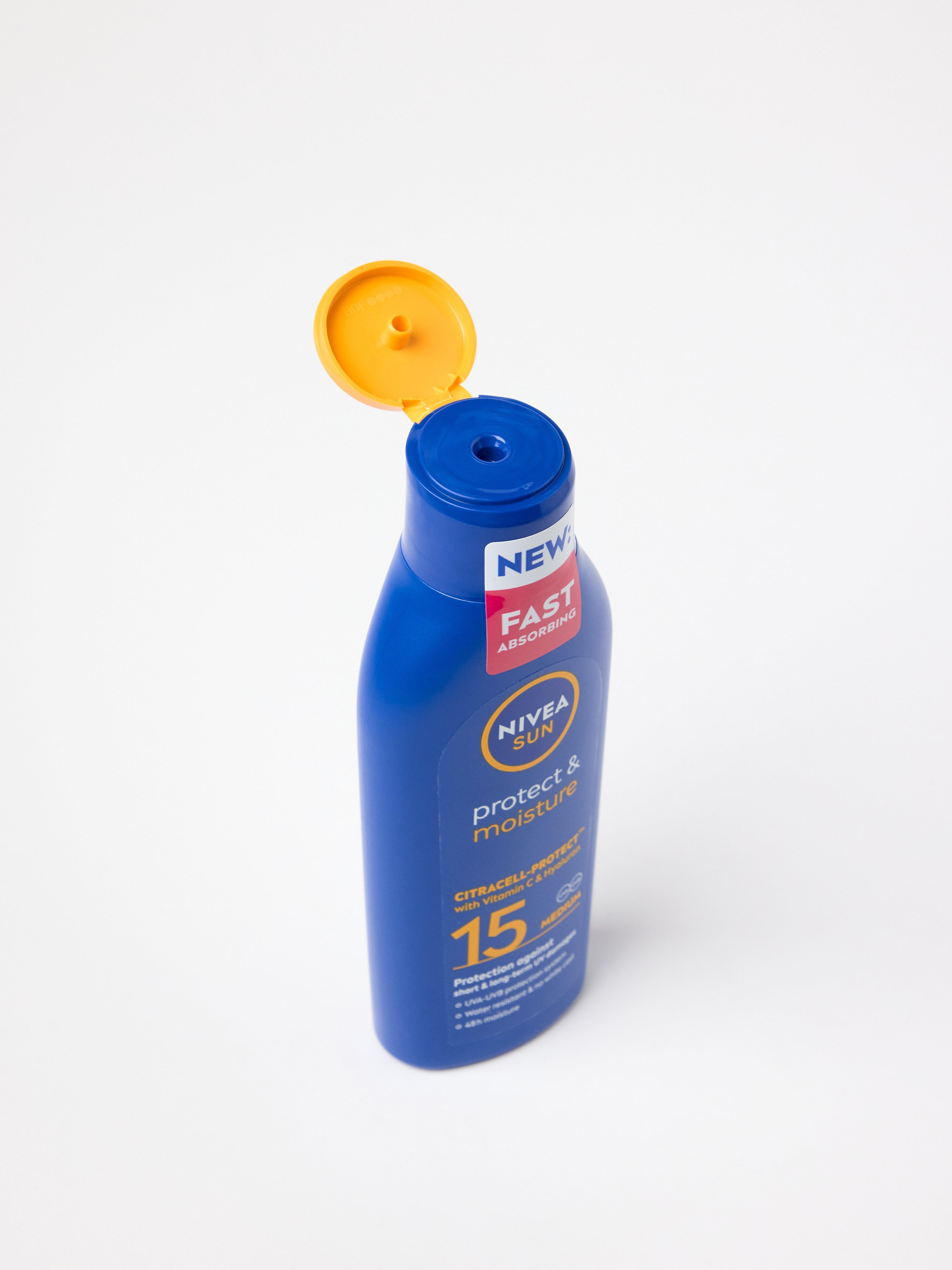Crema solare NIVEA Protect & Moisture SPF15 senza coloranti