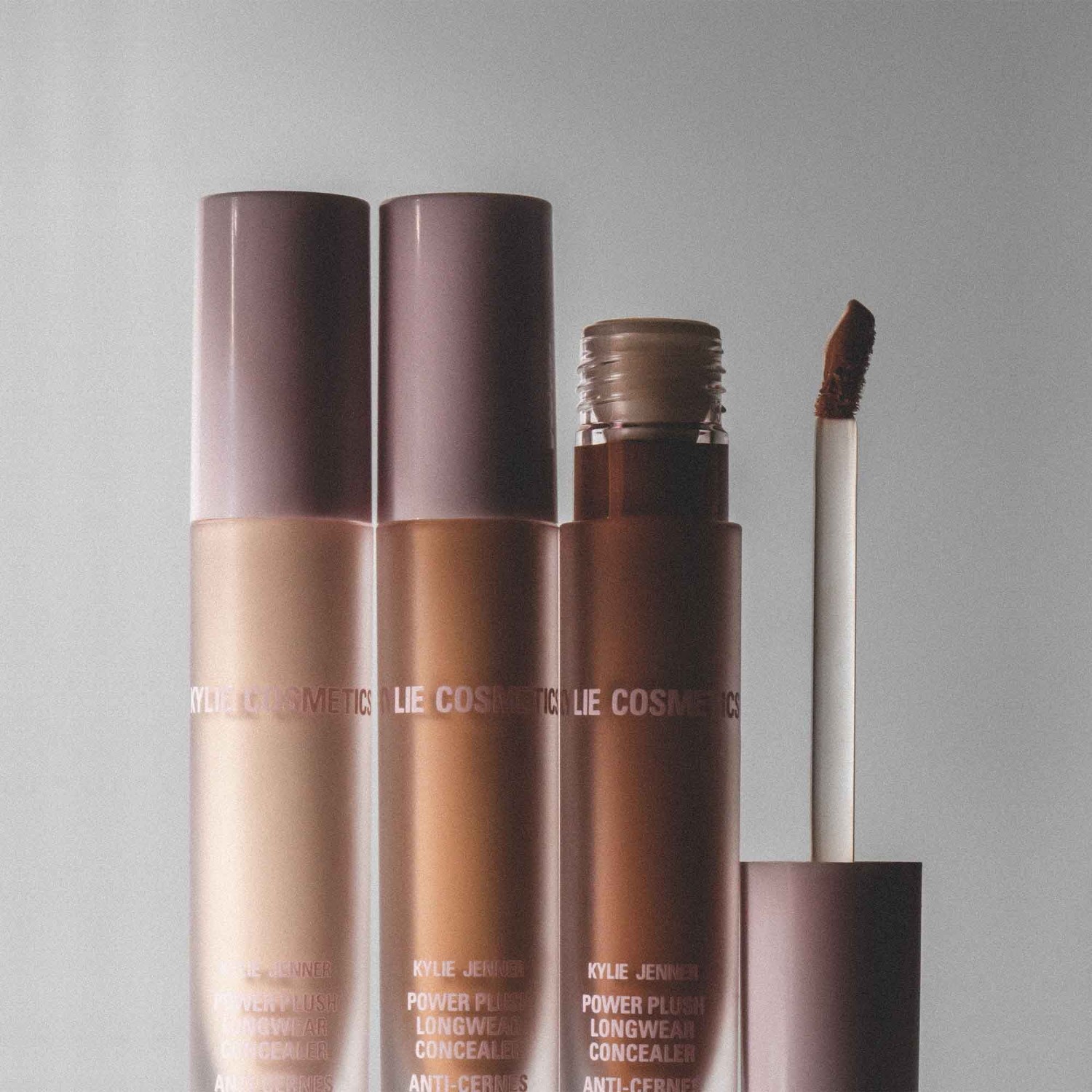 KYLIE COSMETICS Power Plush Longwear Concealer
