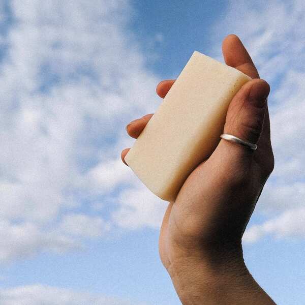 Wylder Naturals illatmentes kókusztejjel és shea vajjal készült szappan 120g
