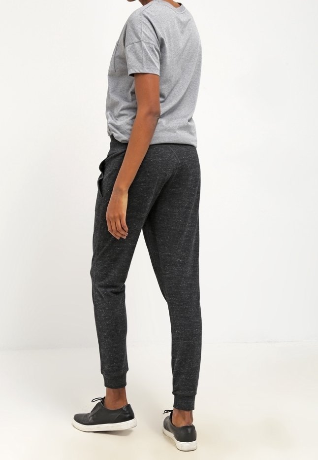 Nike Sportswear trainingsbroek - gemêleerd zwart
