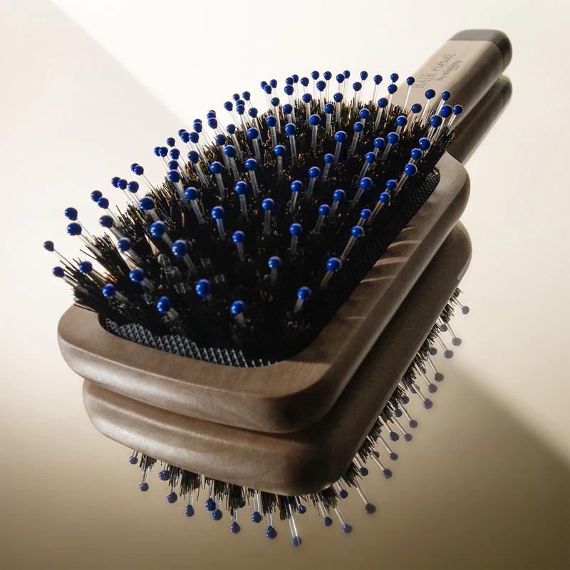 Hair Rituel by Sisley The Pocket Brush за сјај и мекоћу