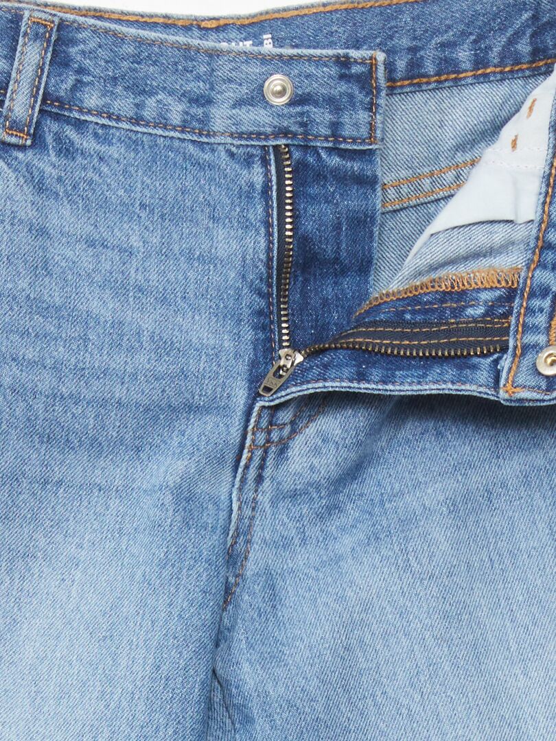 Calça jeans reta com bolsos laterais - AZUL