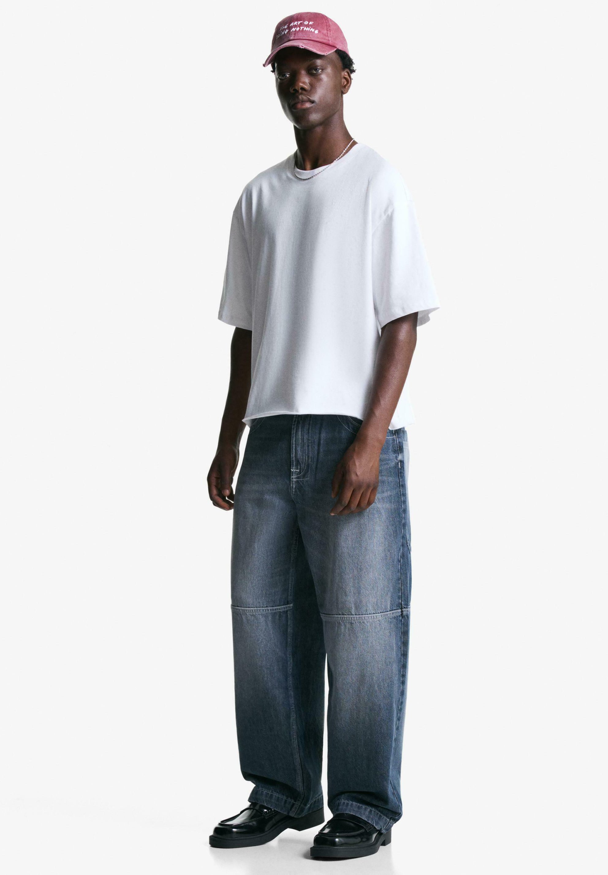 Bershka SUPER - Luźne jeansy - ciemnoniebieskie