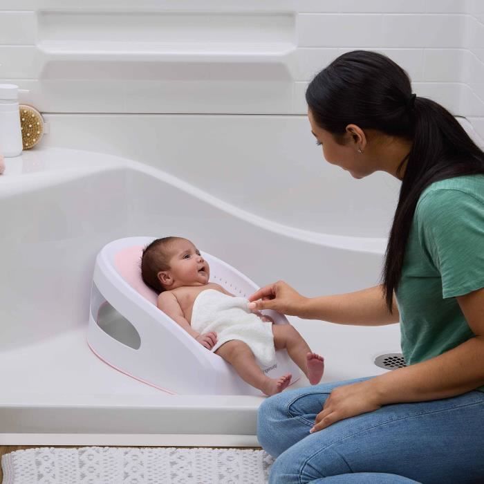 INGENUITY Sedile da bagno antiscivolo per bambina, 0-6 mesi o 9 kg, sedile perforato per il drenaggio dell'acqua, rosa