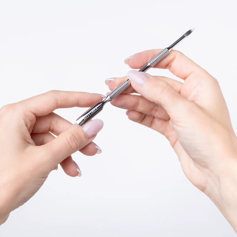 Multifunkčná sada na starostlivosť o nechtovú kožtičku Notino Nail Tools Cuticle Pusher