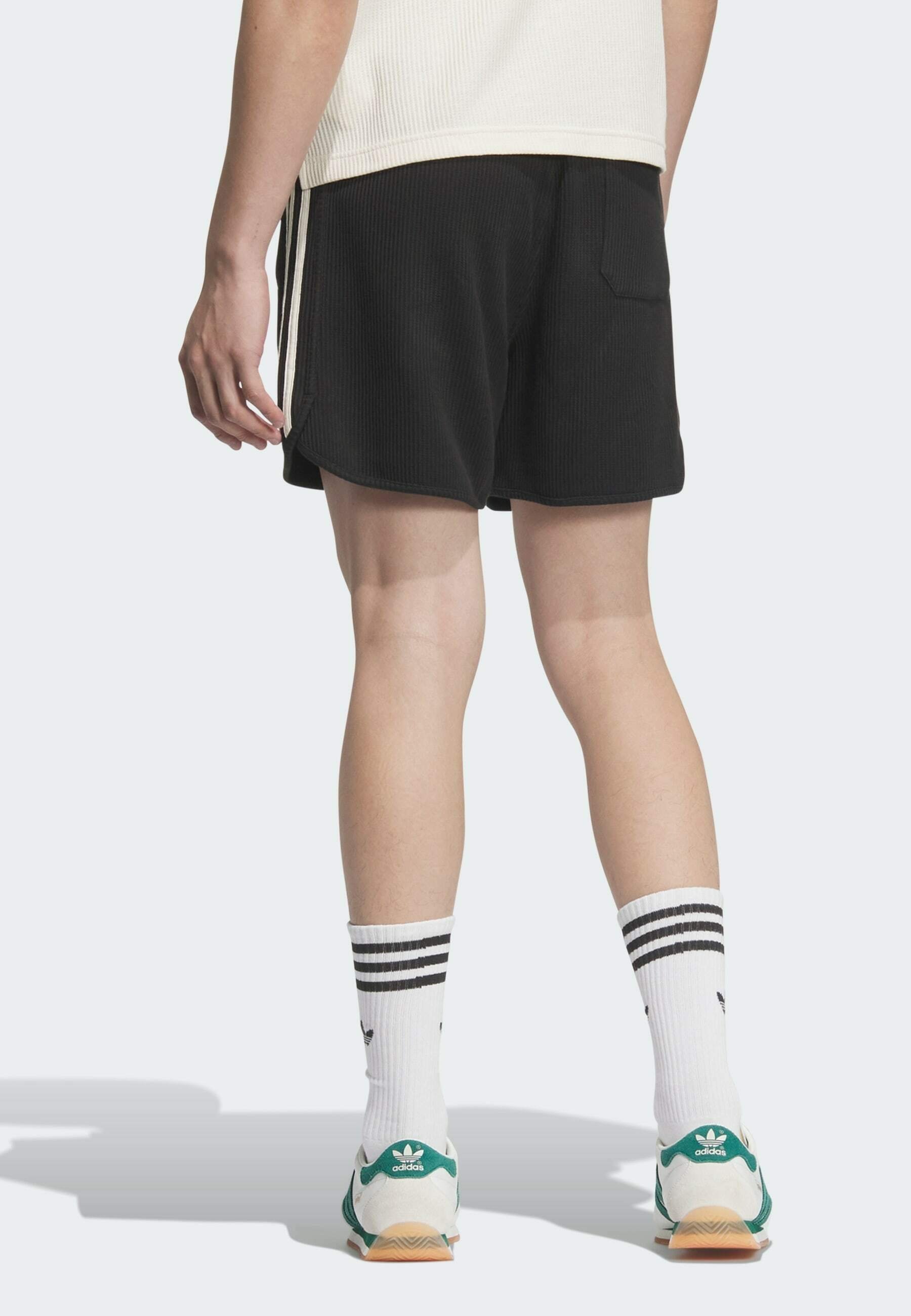 Teplákové nohavice adidas Originals