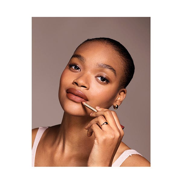 Črtalo za ustnice Colour Elixir