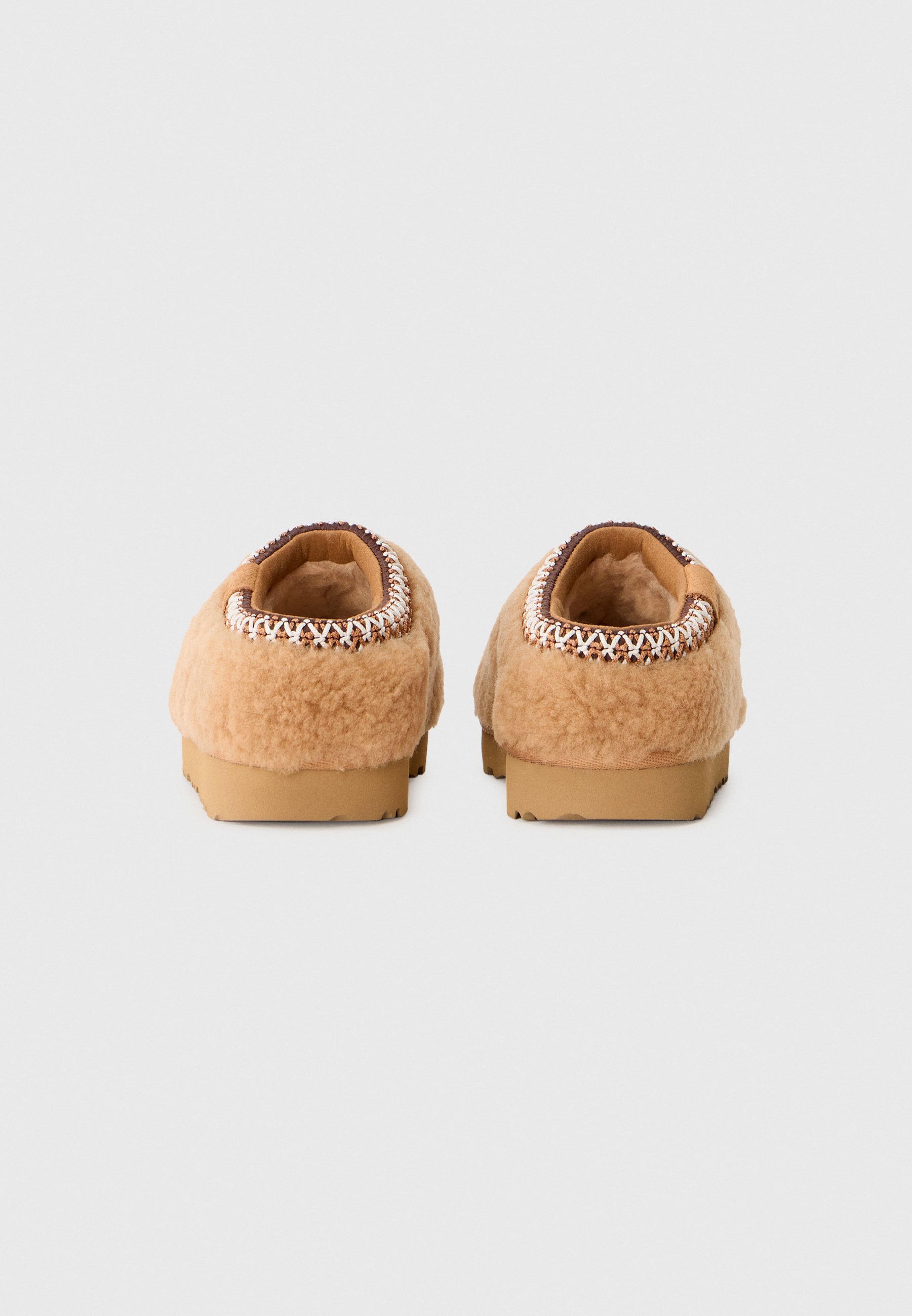 UGG TASMAN MAXI CURLY - Papuci de casă - castaniu