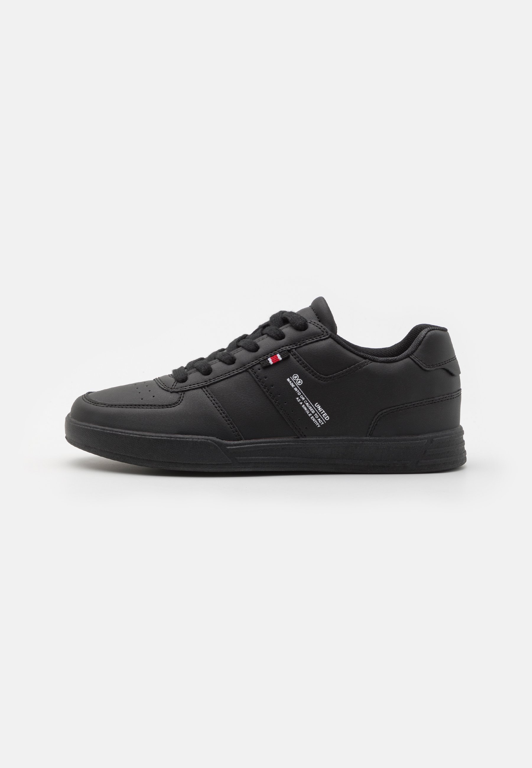 Pier One UNISEXE - Baskets - noires