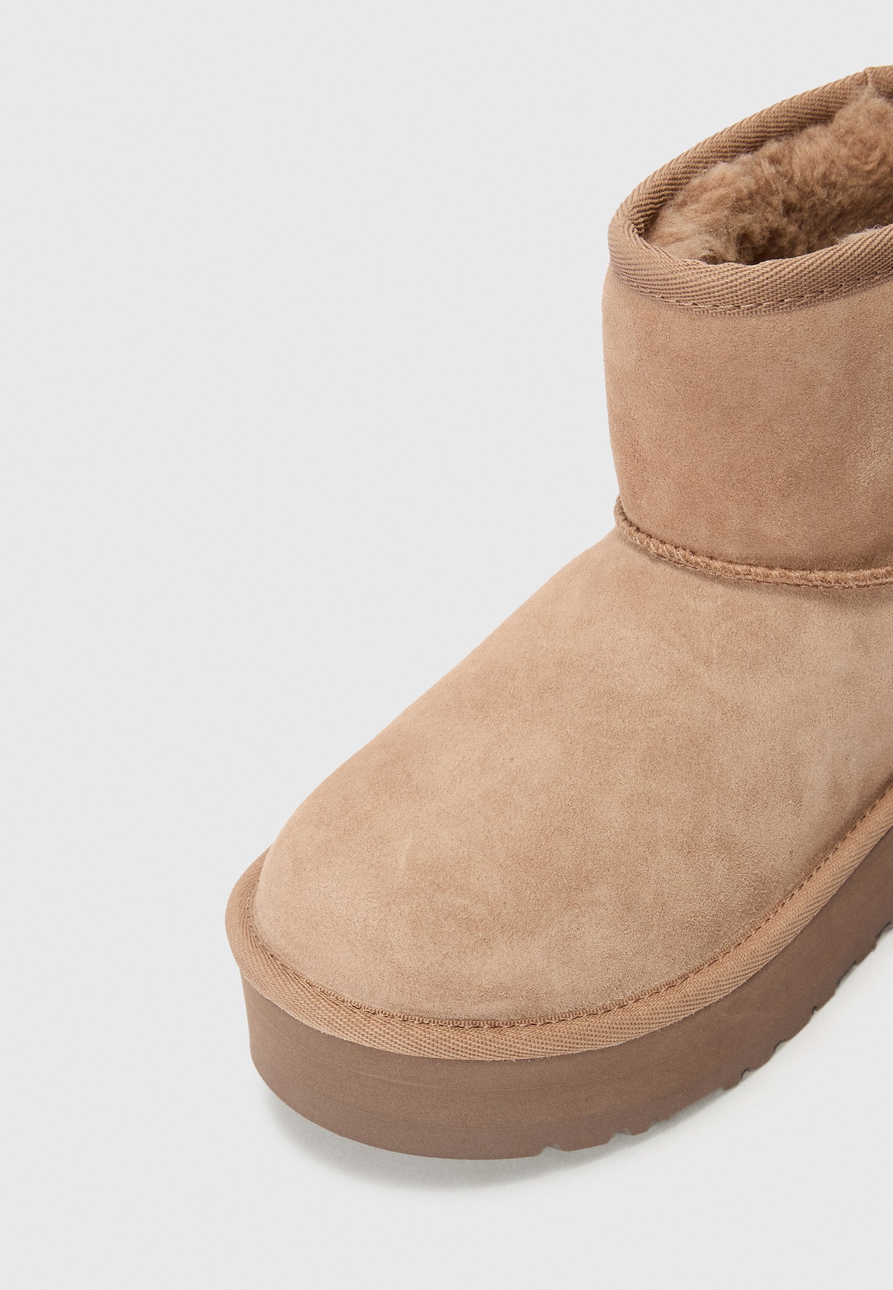 UGG CLASSIC MINI UNISEX - Klassische Stiefeletten - Rocky Oak