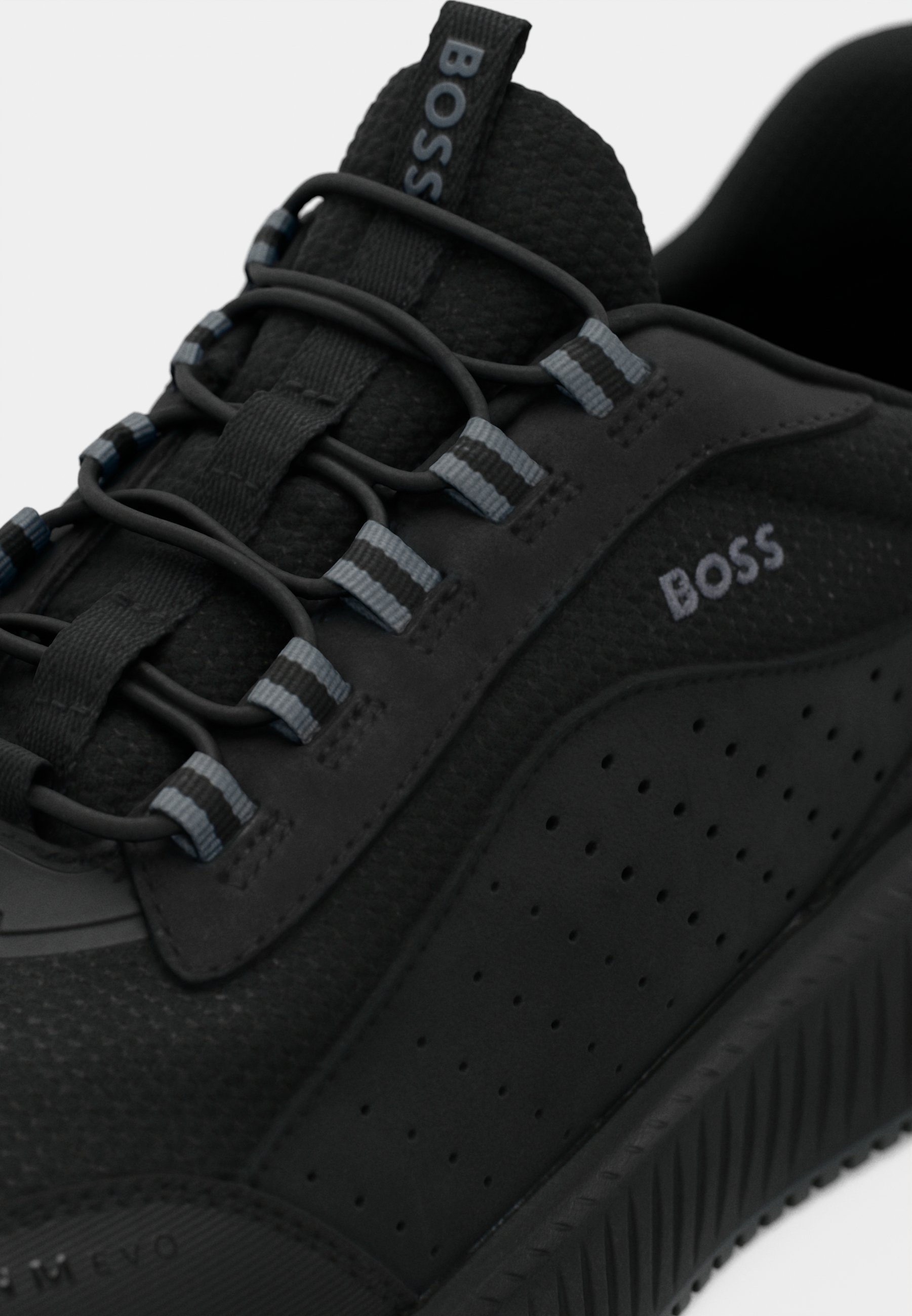 Športni copati BOSS - črni