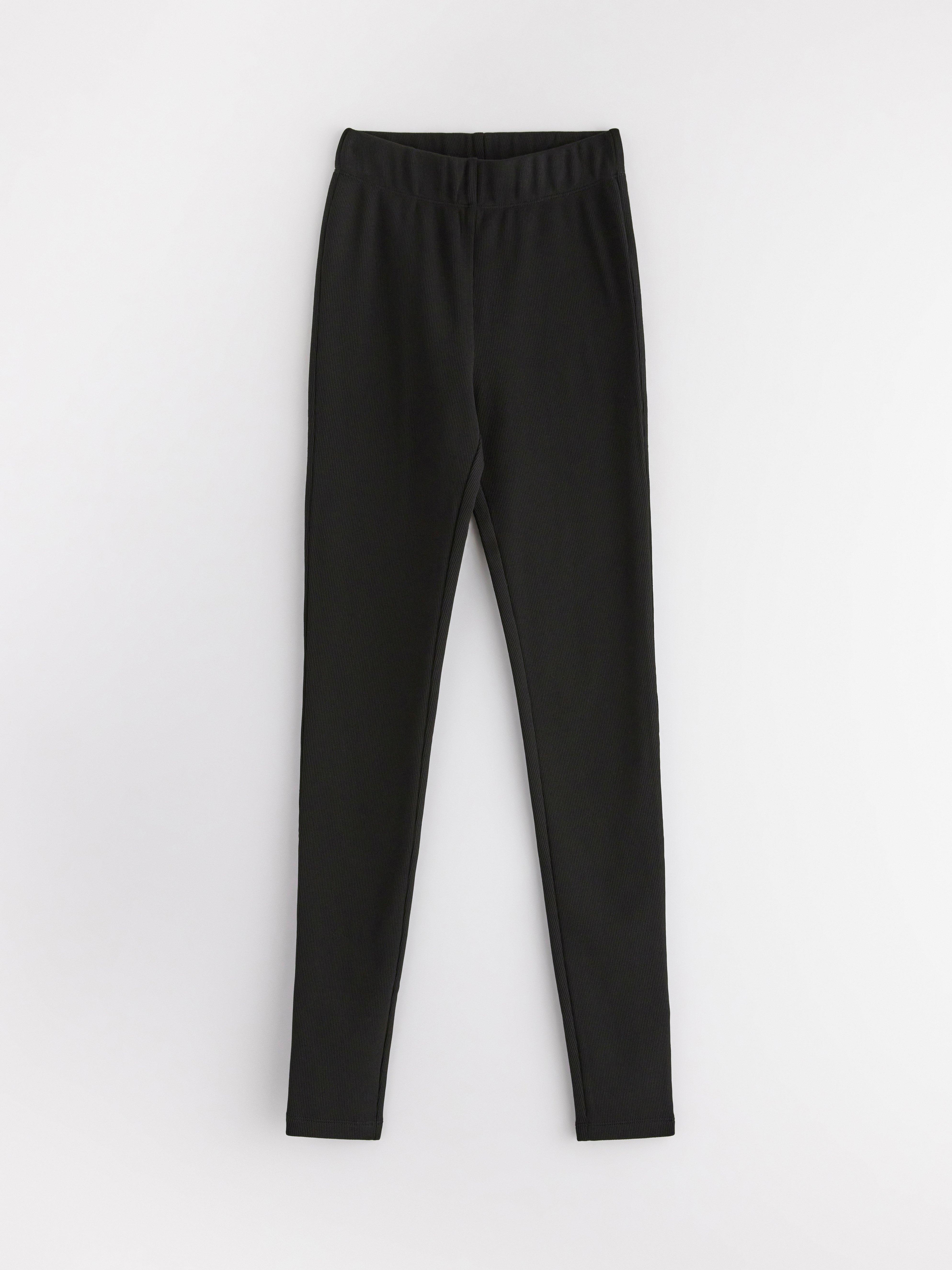 Leggings acanalados con interior cepillado negro