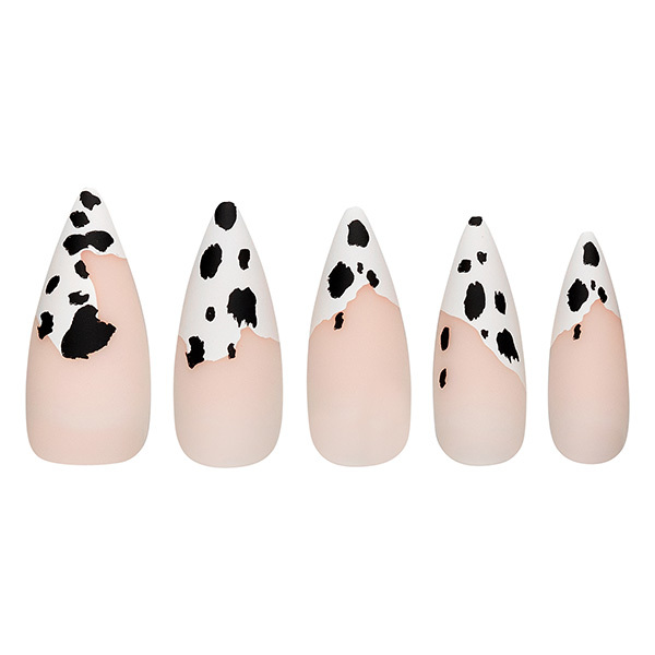 Unghii instant listate BLK - Nu sunt în starea de spirit