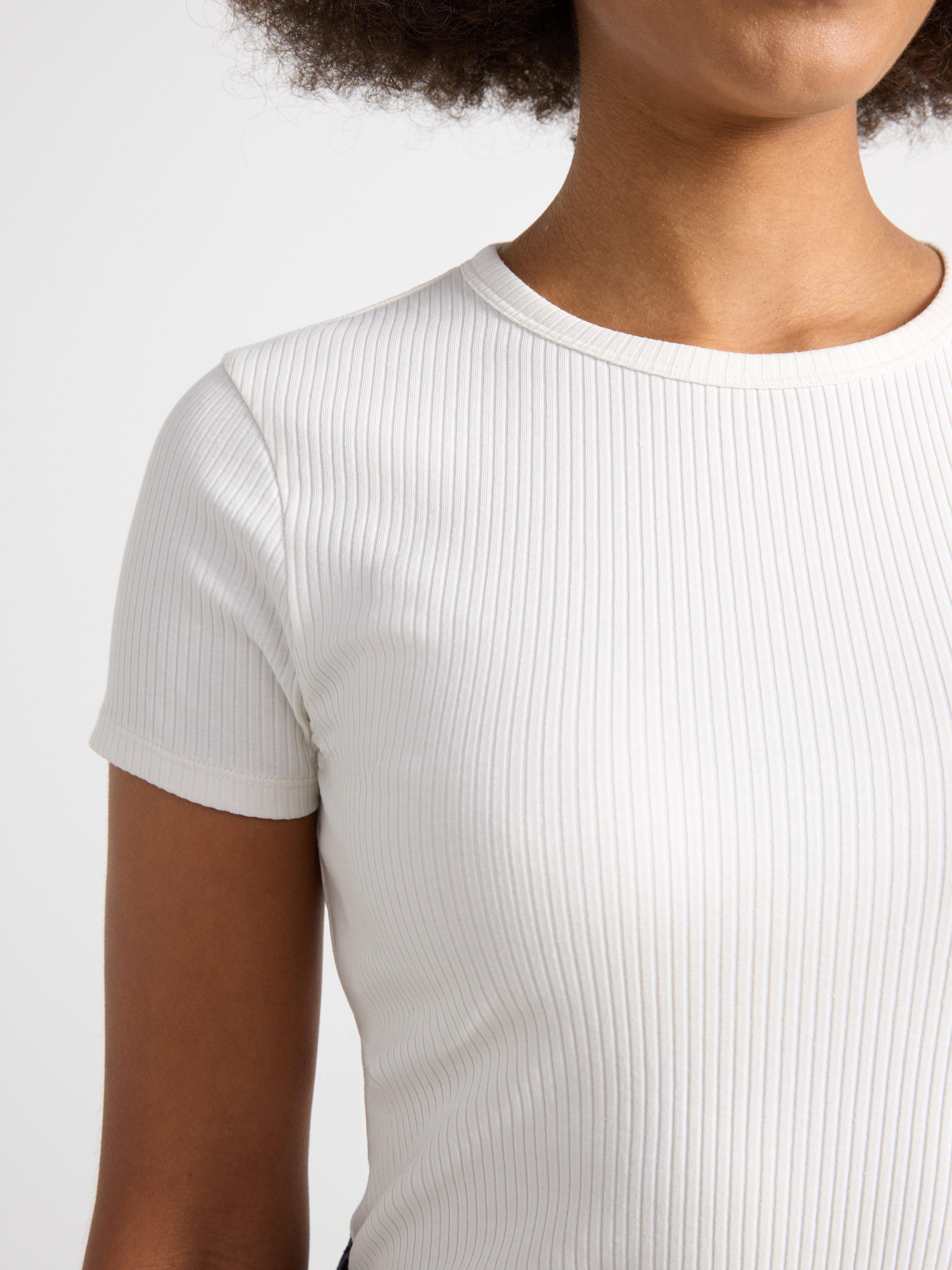 Ribbad kortärmad topp Off White