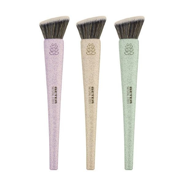 Vinklet børste i naturfibre til flydende makeup | 1 stk.