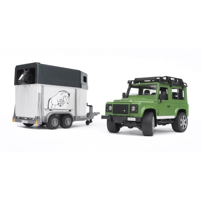 Land Rover Defender 90 Estate with Van and Horse - BRUDER - Functional and Detailed