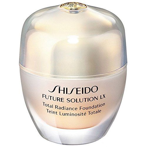 „Future Solution LX Total Radiance Foundation“ makiažo bazė Prabangios makiažo bazės