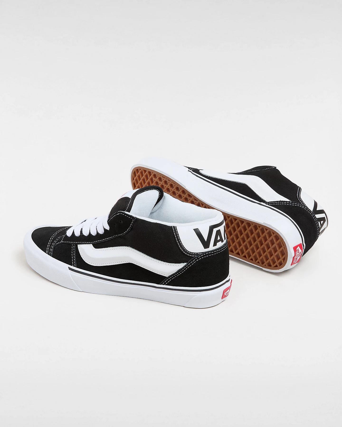 Scarpe Knu Mid