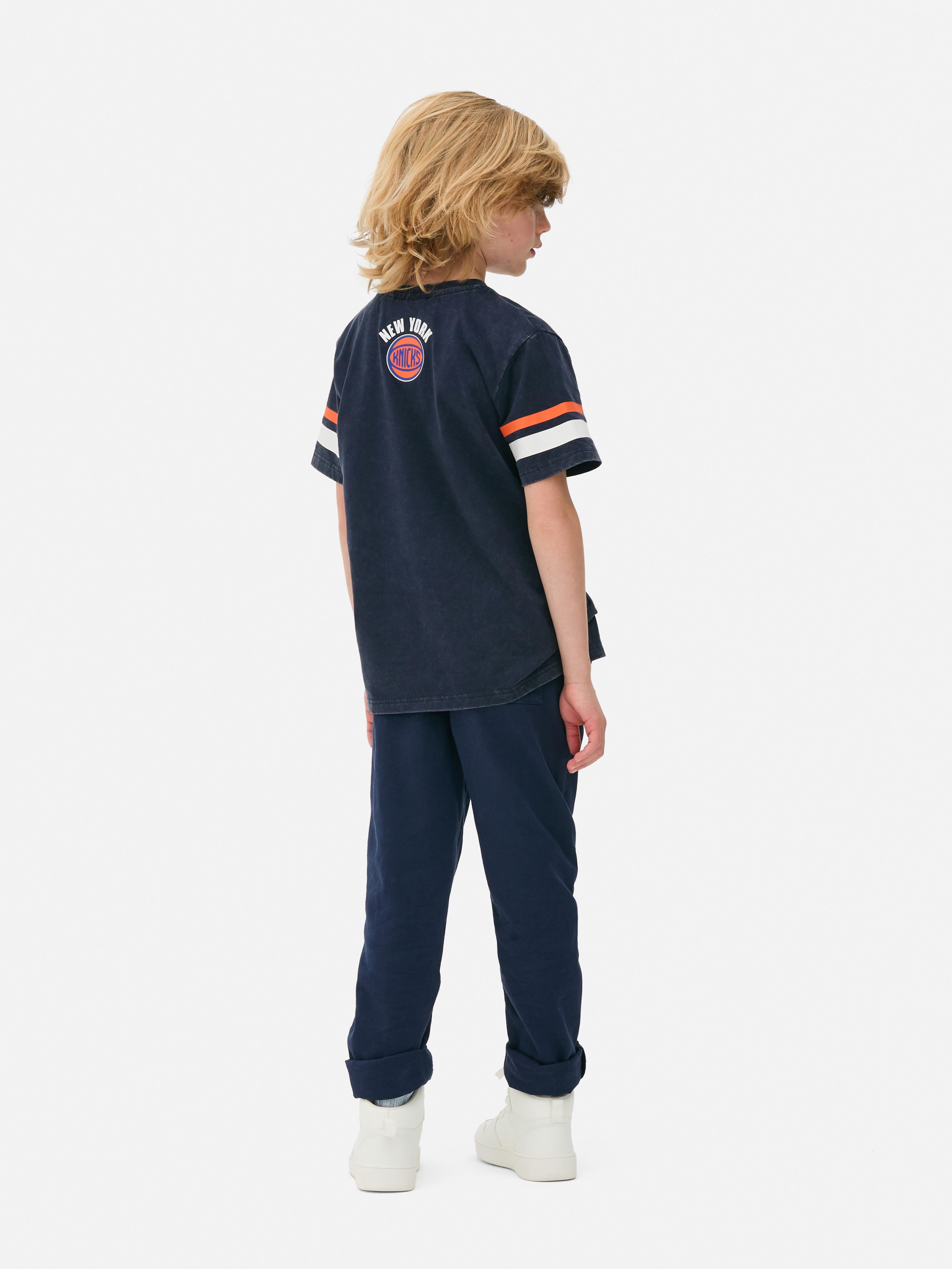 Tricou NBA New York Knicks Un tricou sport cu mânecă scurtă și imprimeuri New York Knicks