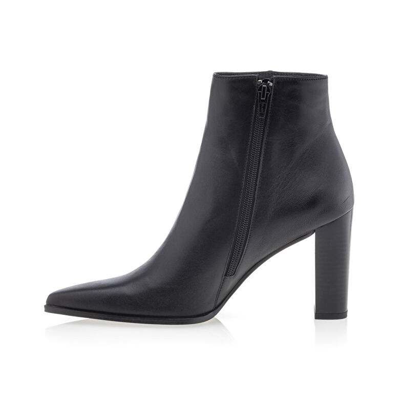 Botas negras de mujer / Botines