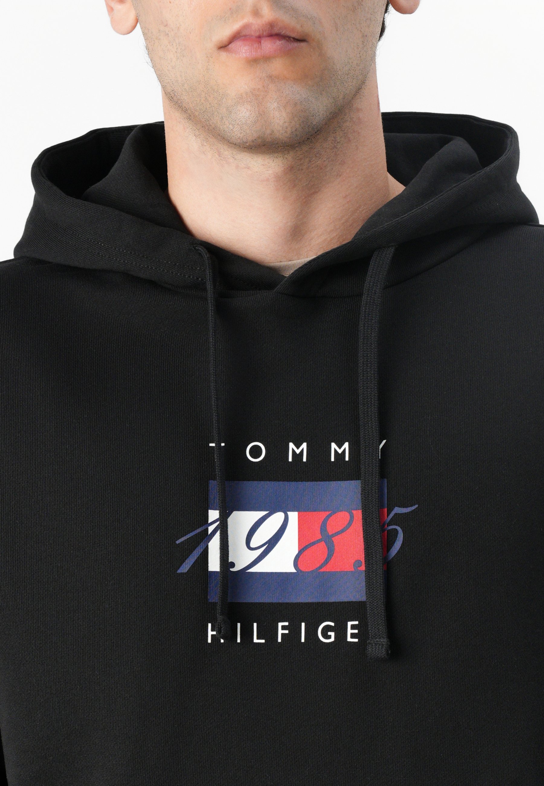 Tommy Hilfiger LINEAR FLAG GRAPHIC HOODIE UNISEX - Mikina - čierna