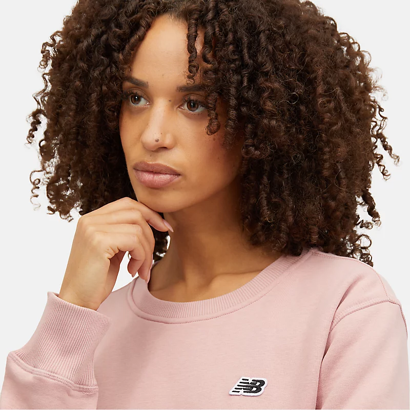 NB Damen-Sweatshirt mit kleinem Logo und Rundhalsausschnitt – PINK MOON