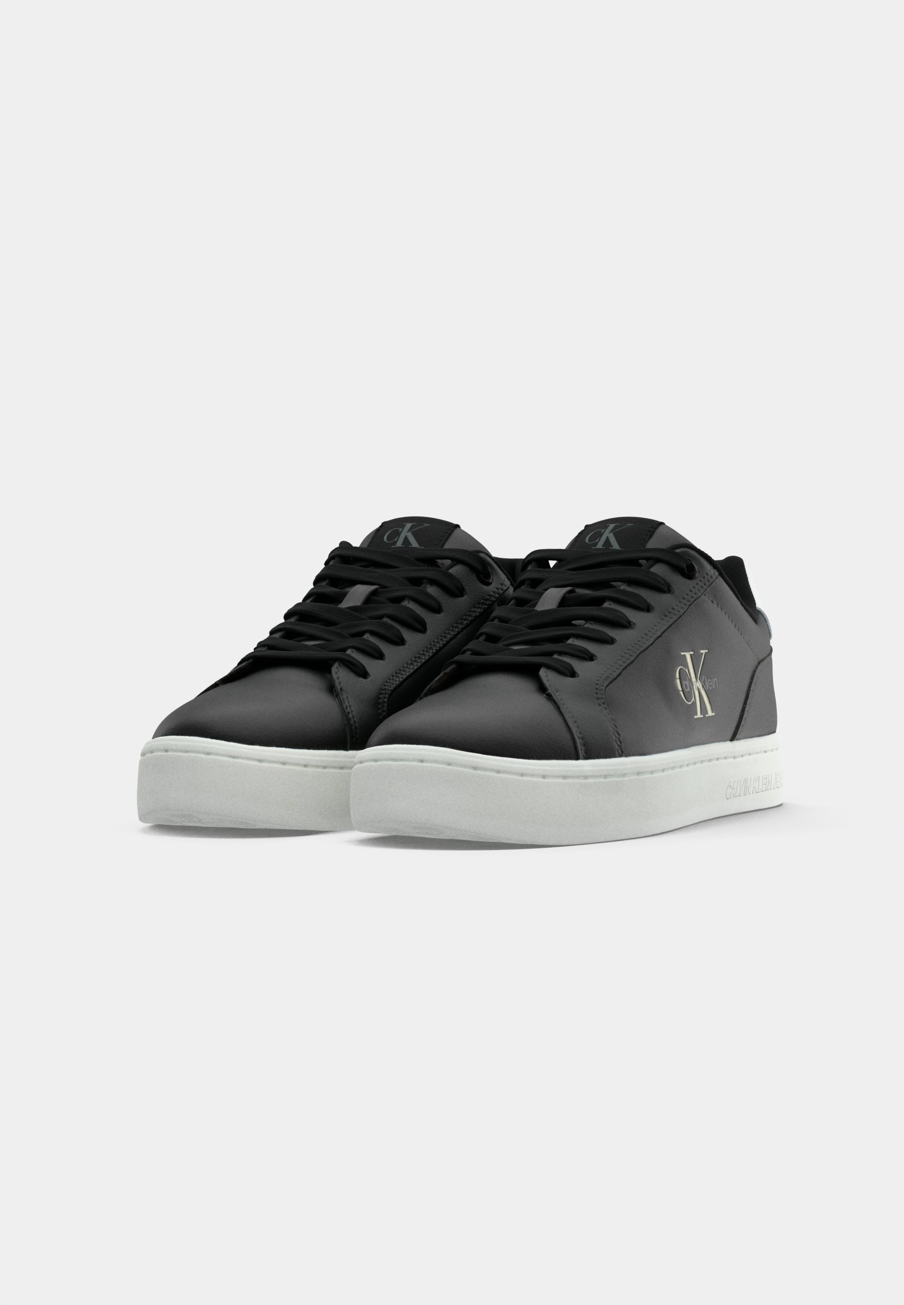 Calvin Klein Jeans CLASSIC CUPSOLE MONO - Sneakers - zwart/helder wit