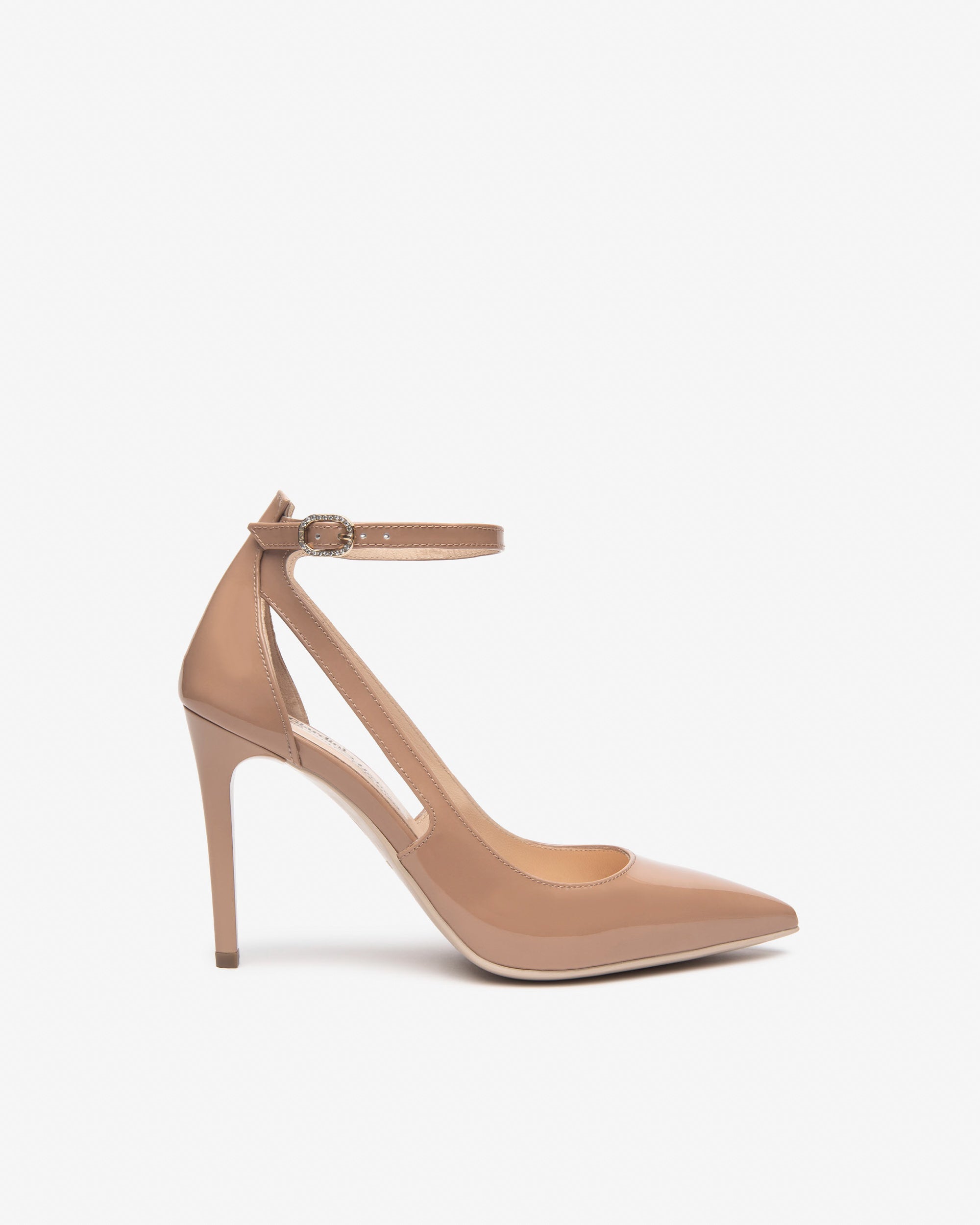  Damen-Pumps aus Lackleder