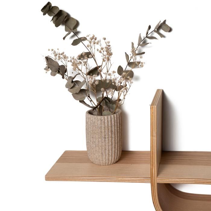 Floating wall shelf in walnut wood – Curved design – 65cm – Decorative wall storage