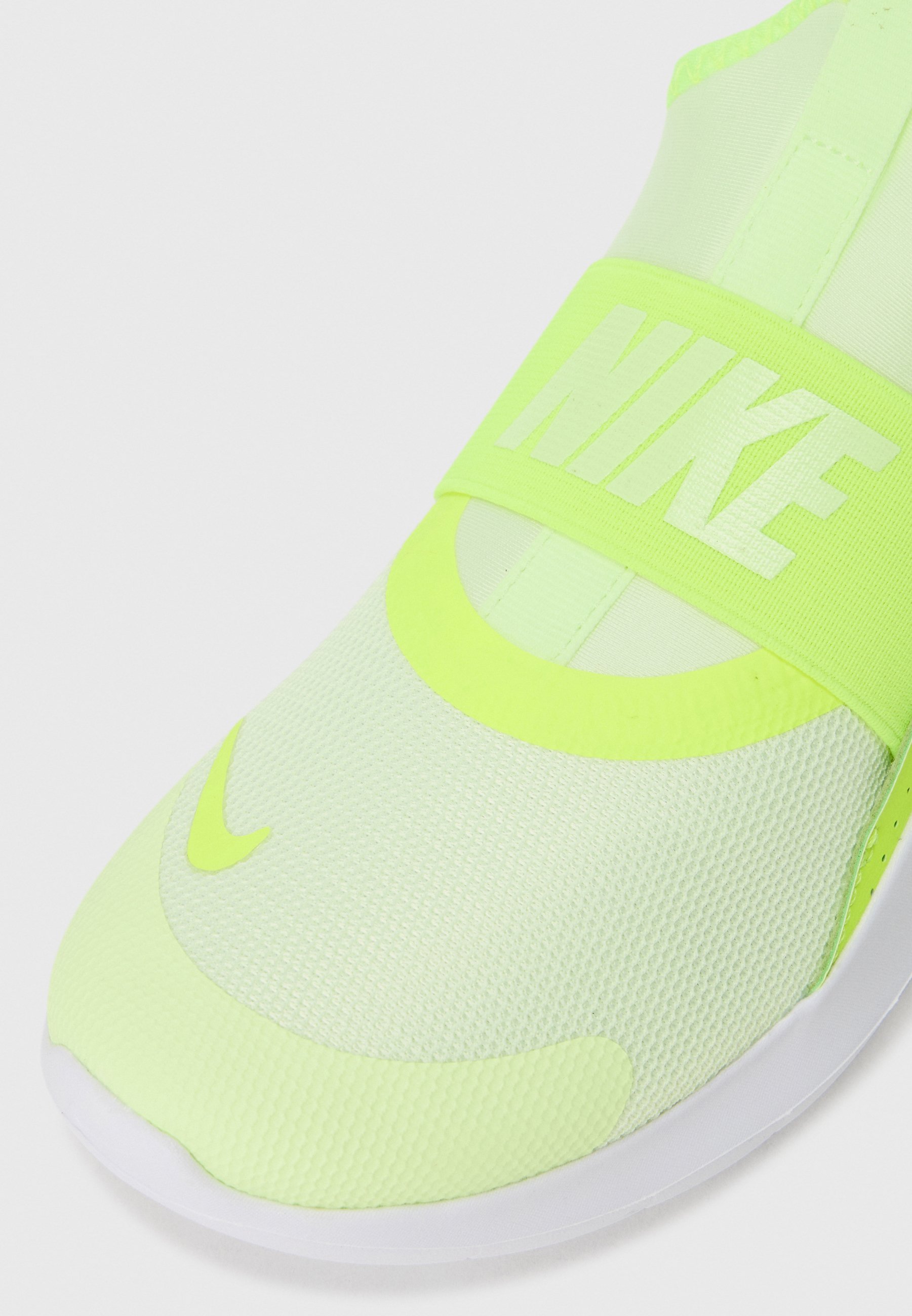 Nike Performance FLEX RUNNER 4 UNISEX - Hardloopschoenen voor op de weg - barely volt/volt wit