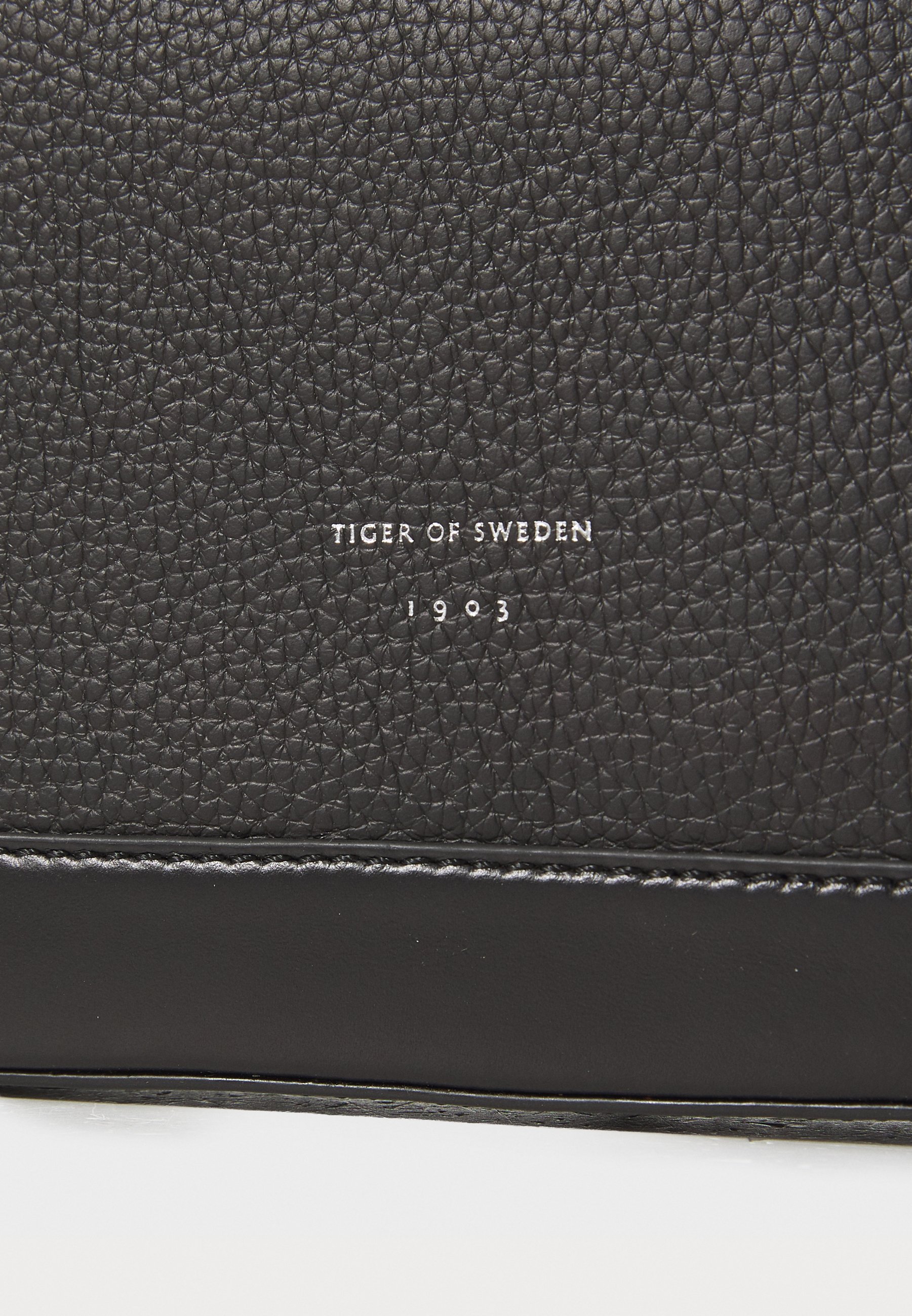 Tiger of Sweden DIU UNISEX - Geantă crossbody - neagră