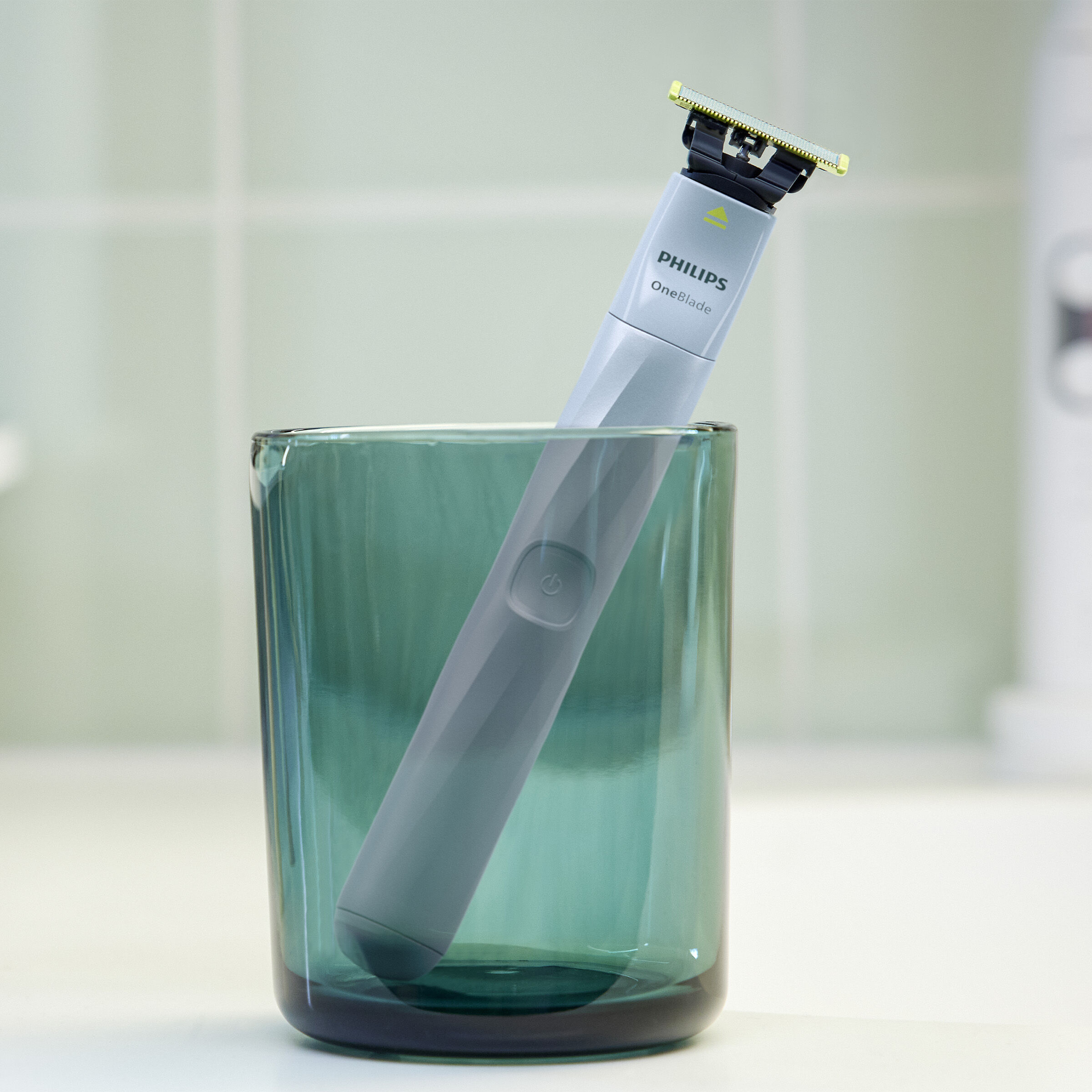 Philips OneBlade prvo britje QP1324/20